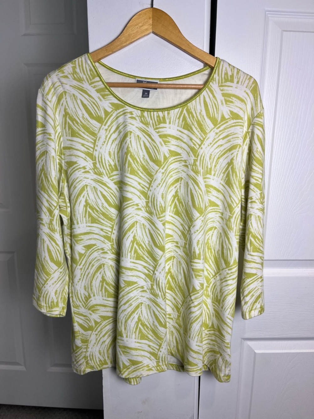 JM Collection T Shirt Top Womens Plus Size 2X. Stretch Flowy Comfy Green White
